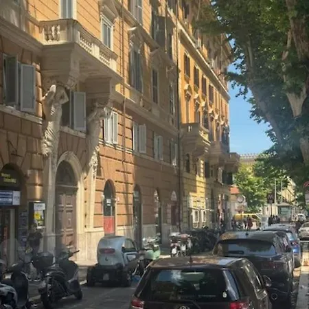 La Di Leon Apartman *