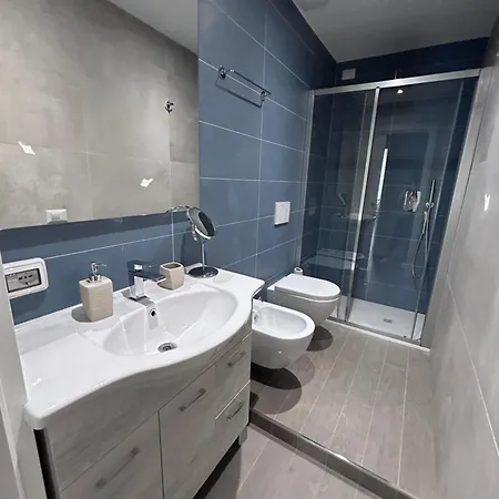 La Di Leon Apartment *
